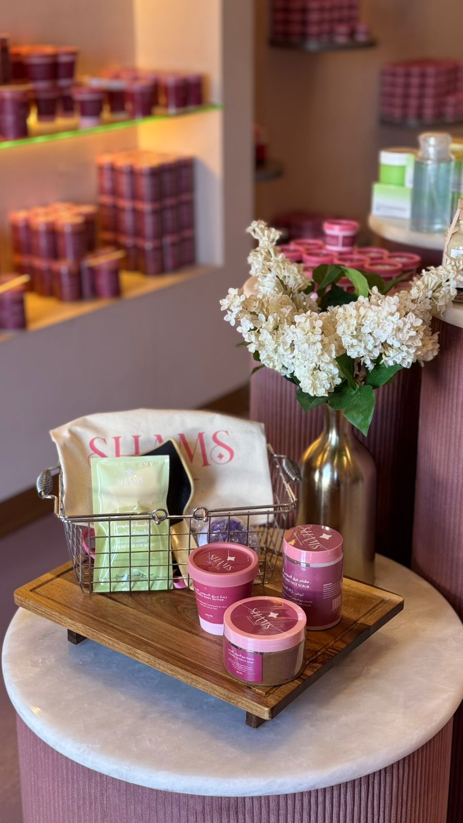 Eid Brightening & Even-Tone Set مجموعة العيد للتفتيح والتوحيد - Image 2